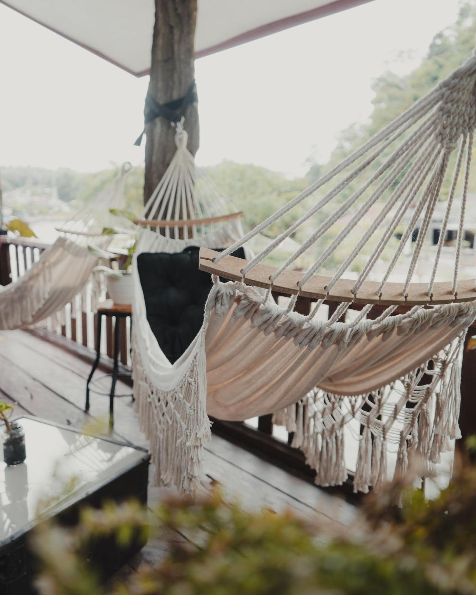 Charlys Little House Hotel Bukit Lawang Luaran gambar