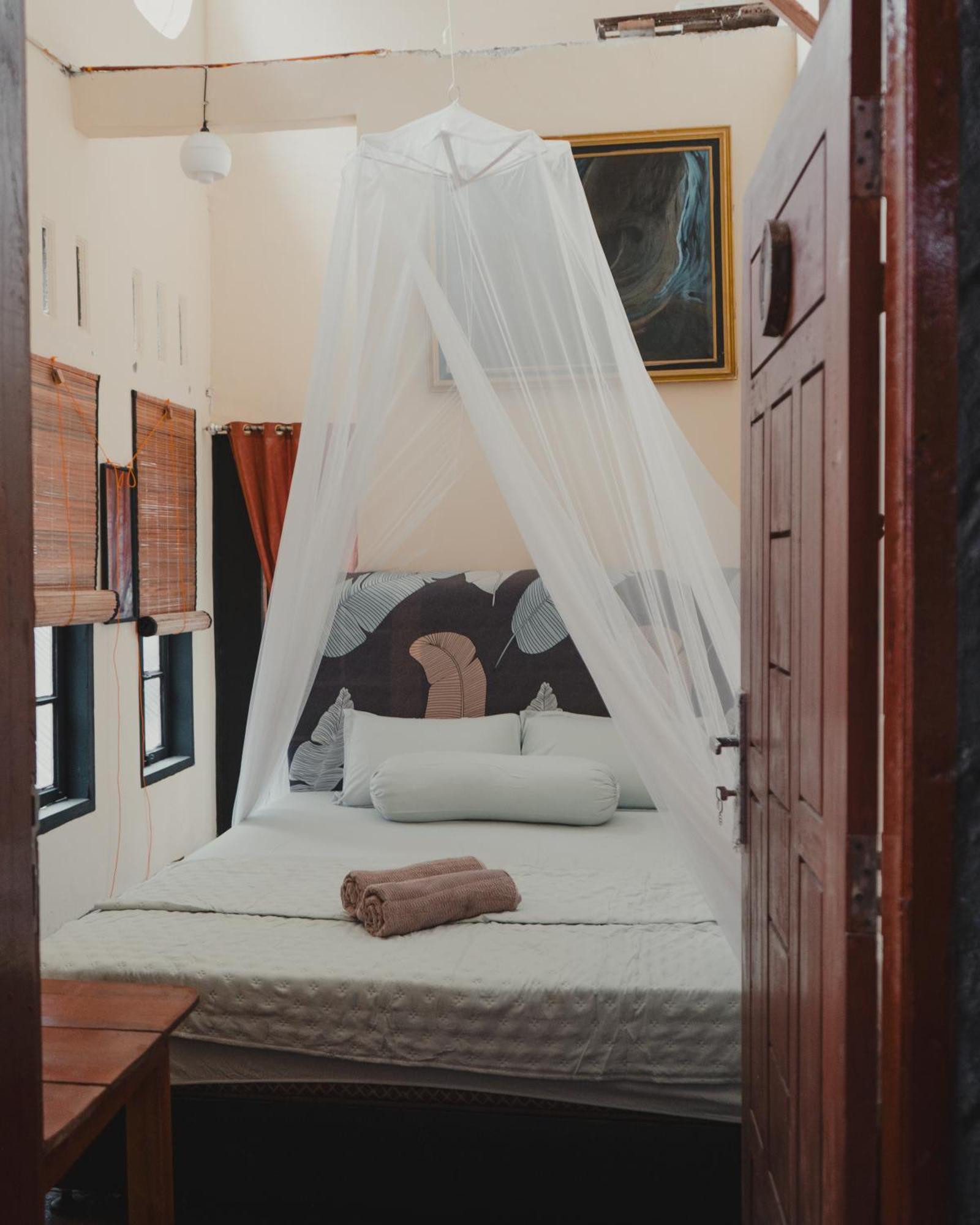 Charlys Little House Hotel Bukit Lawang Luaran gambar